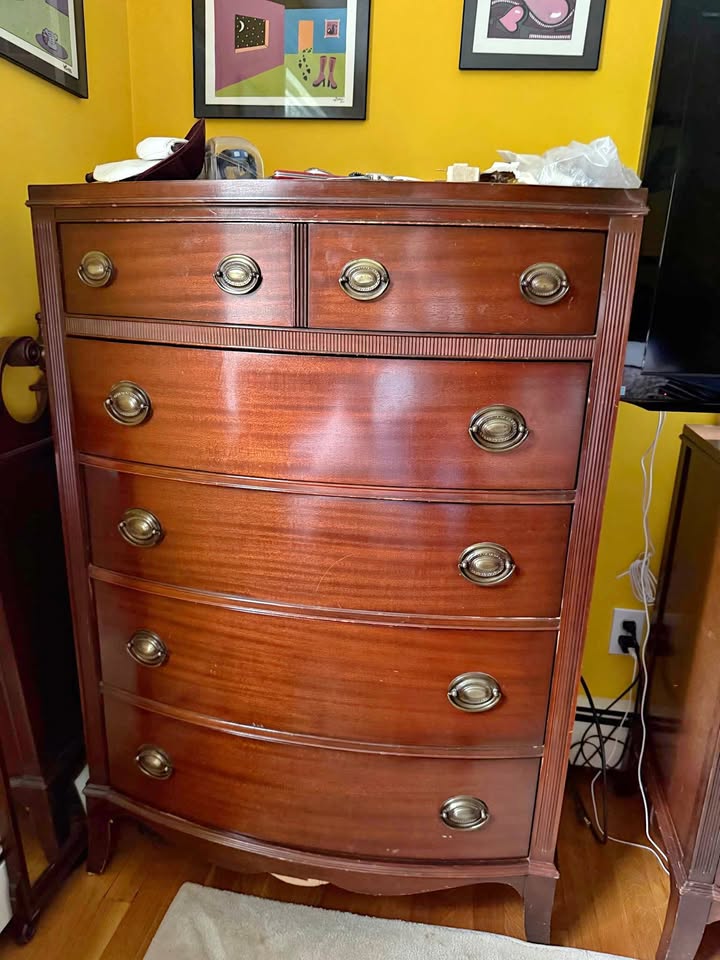 Juego de dormitorio de cerezo gratis en Framingham